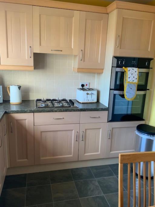 Home From Home, 3 Bedroom House In Hawick Extérieur photo